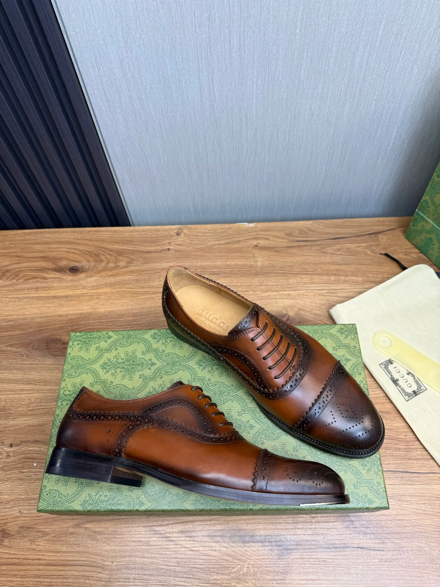 Men's shoes 💰680💰 GUCCI Gucci. Men's business casual leather shoes, all made of imported original brand leather, just to create a more comfortable wearing experience. Upper: original cowhide + imported cowhide lining, original non-slip and wear-resistant outsole ✔️36-45 (38.45 non-refundable)
